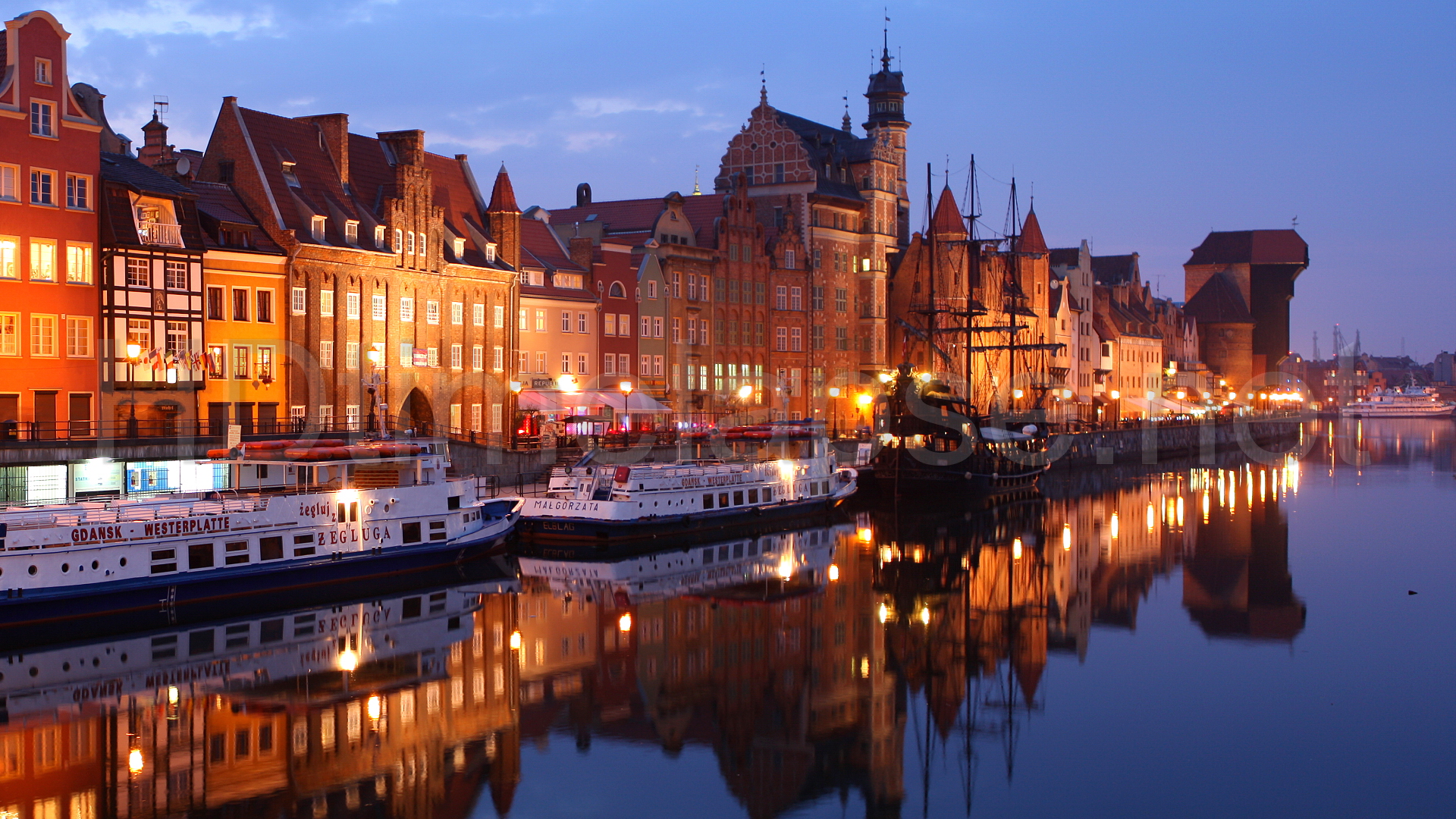 Gdansk by night